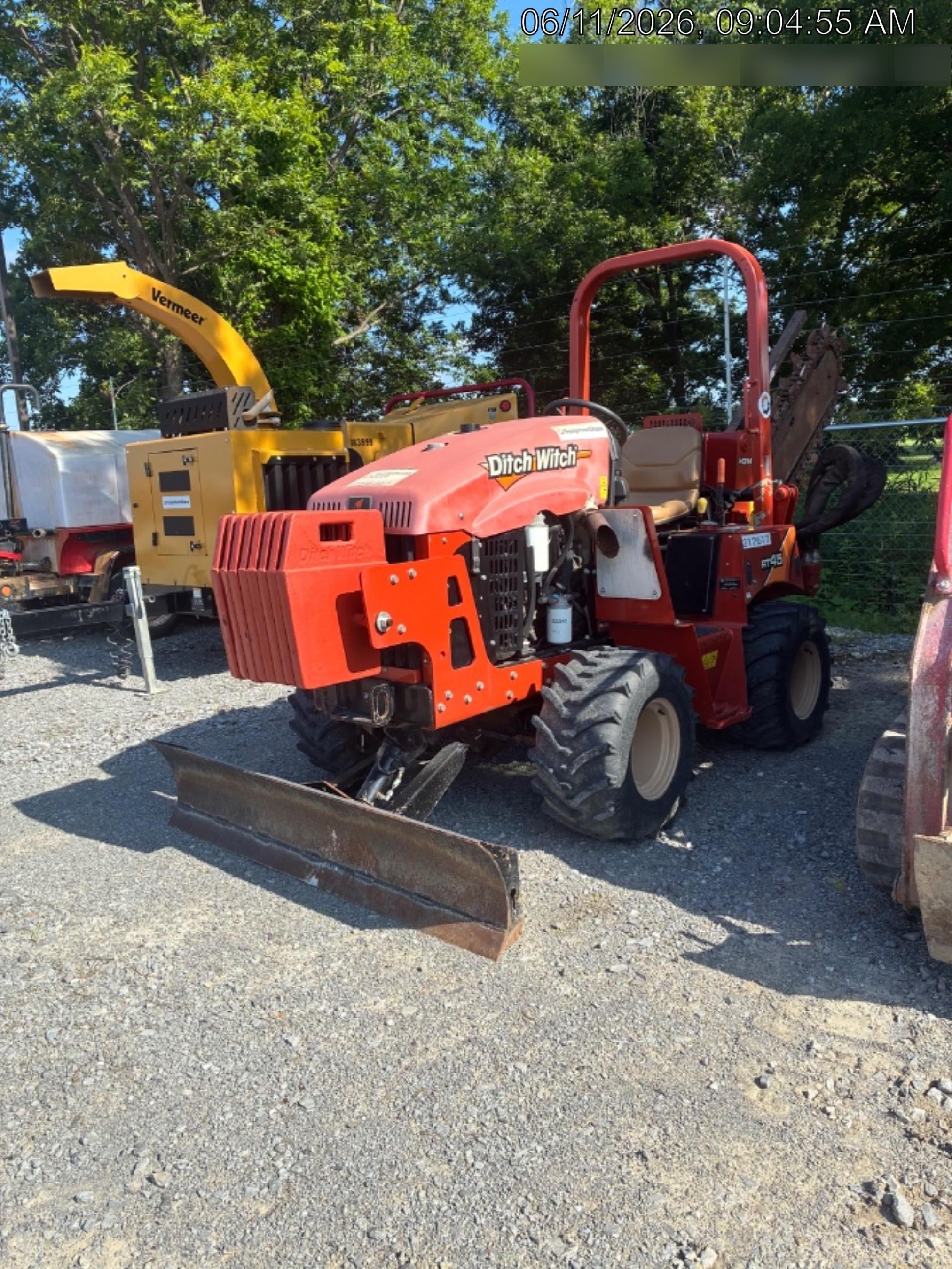 2022 DITCH WITCH RT45A
