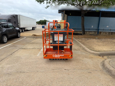 2025 JLG E300AJP