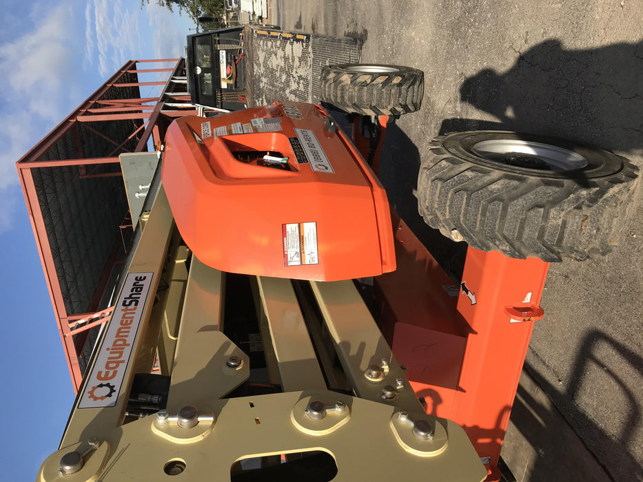 2019 JLG 450AJ