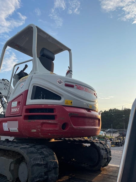 2022 TAKEUCHI TB250-2R