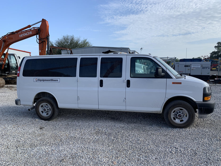 2022 GMC Savana 3500