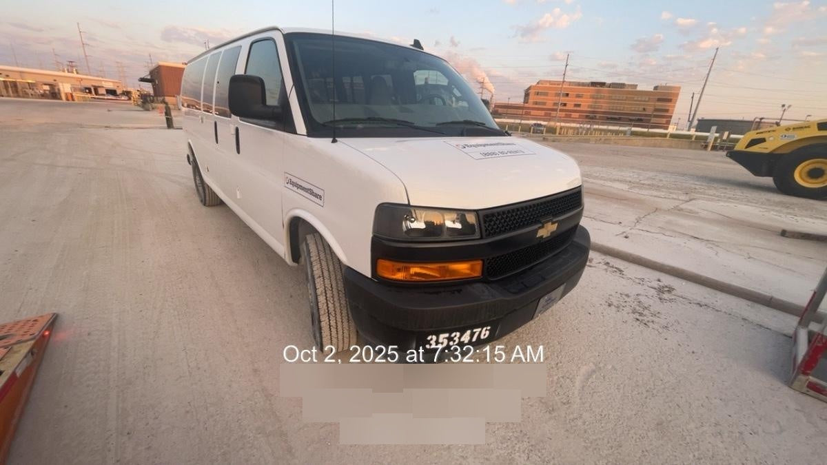 2023 CHEVROLET Express Van - Rental