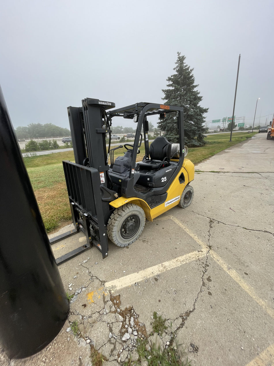 2022 KOMATSU FG25T-16