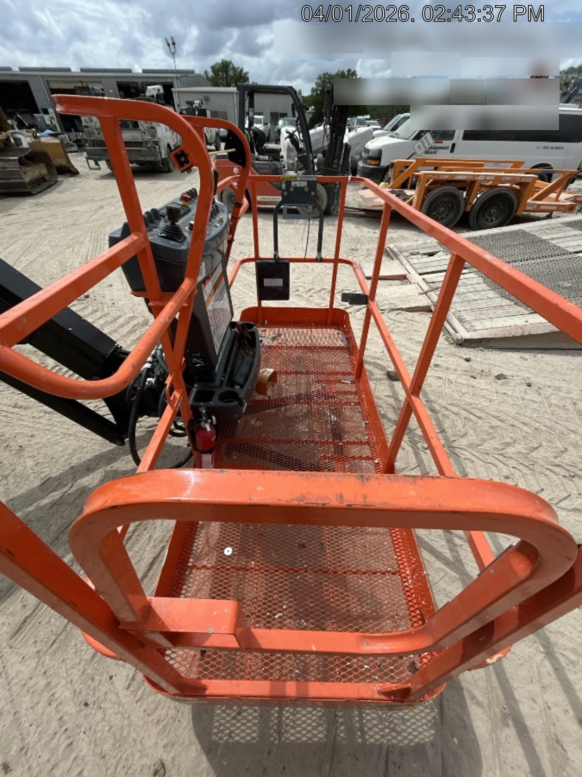 2025 JLG 660SJ