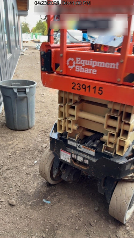 2022 JLG ES2632