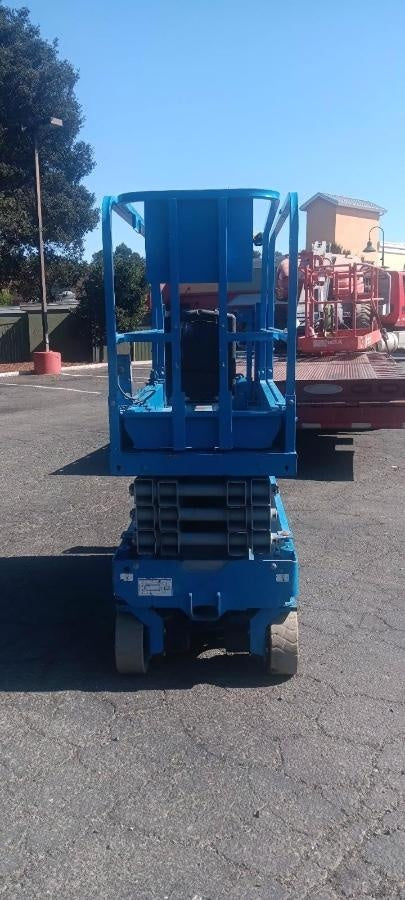 2019 Genie GS-1930 Half Height Swing Gate, 800W Inverter