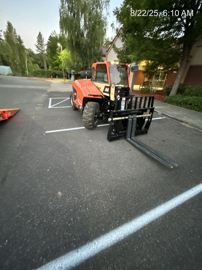 2025 JLG 519