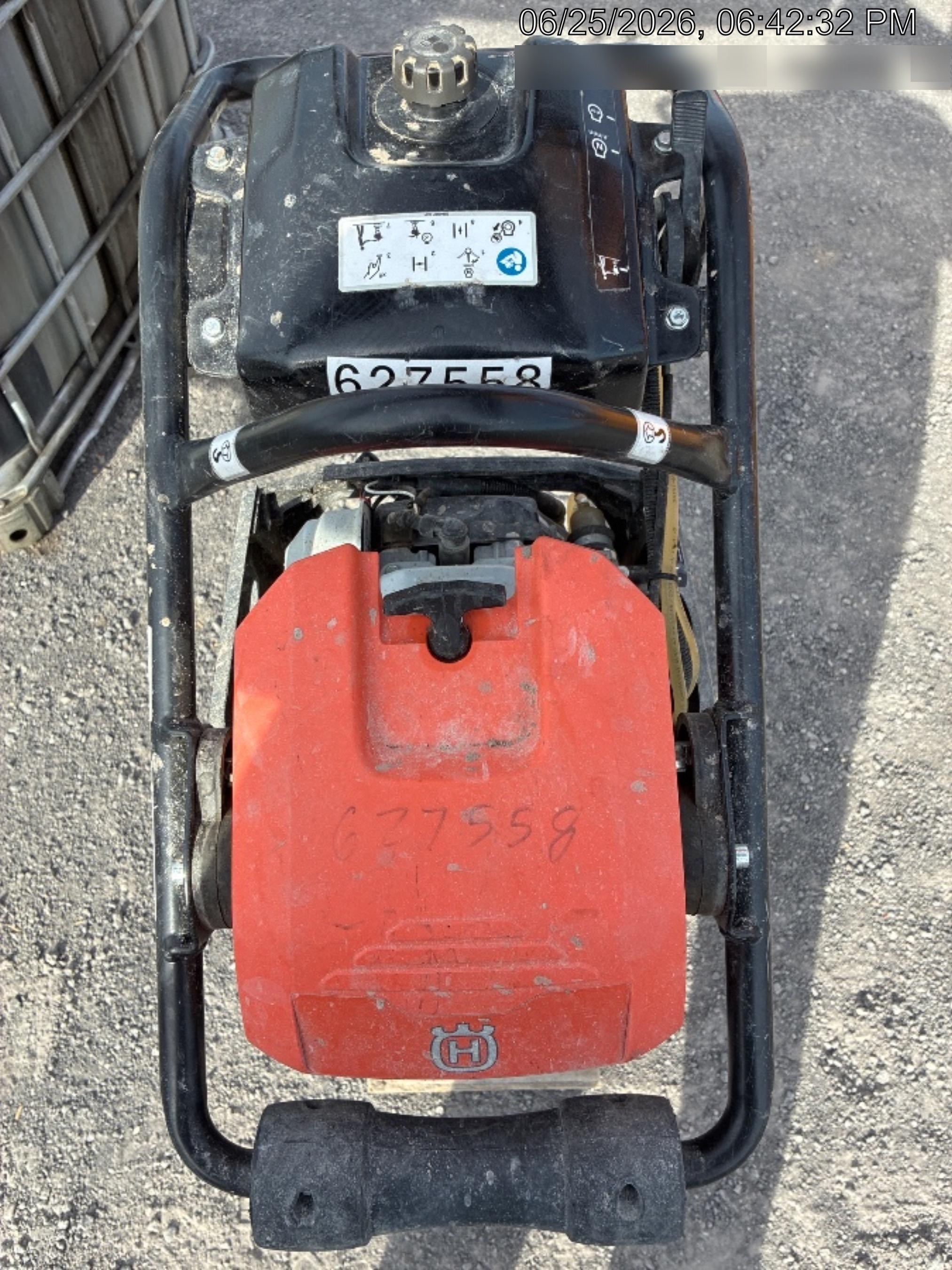 2025 HUSQVARNA LT6005