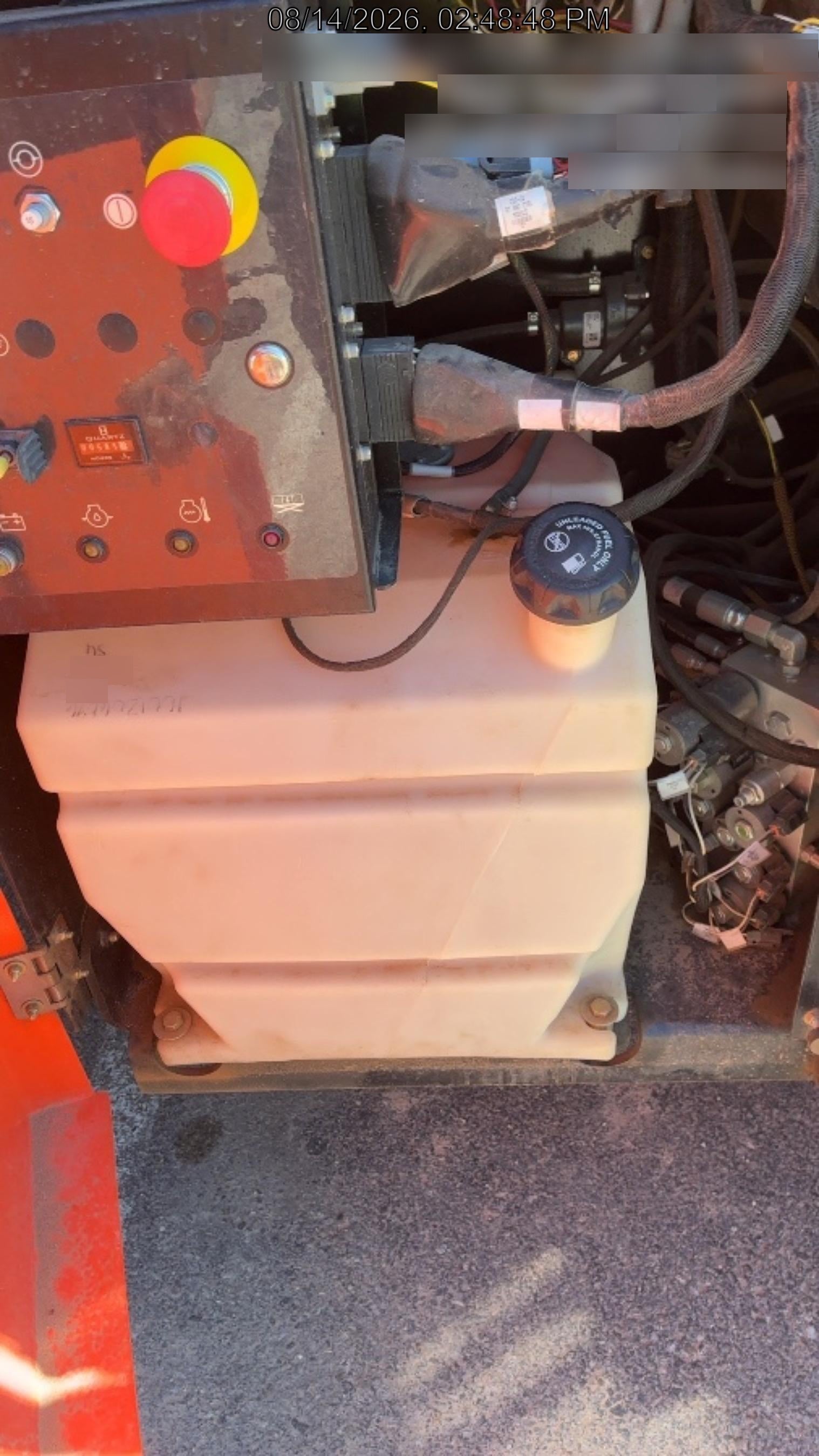 2023 JLG RT4394