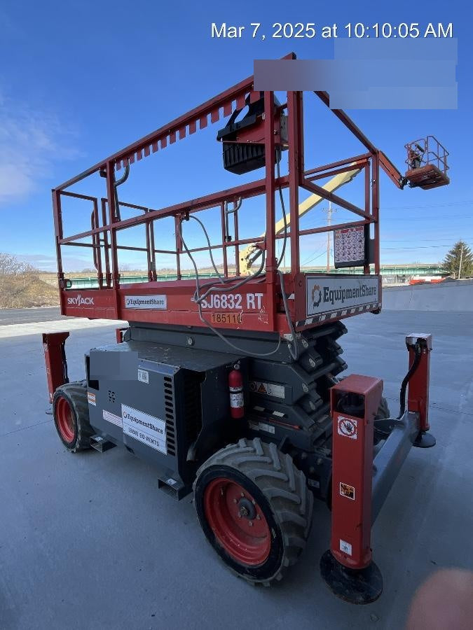 2021 SKYJACK SJ6832 RT