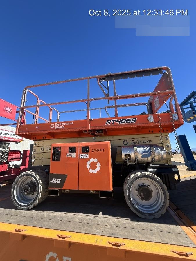 2023 JLG RT4069