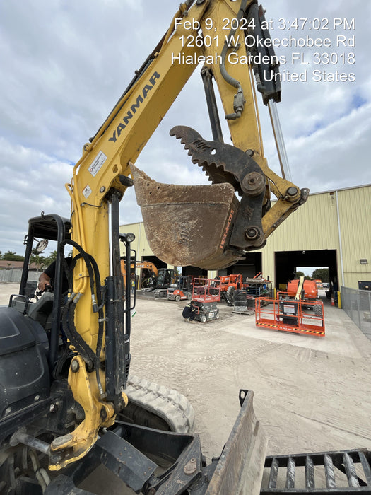 2015 CASE 24" Bucket - Case