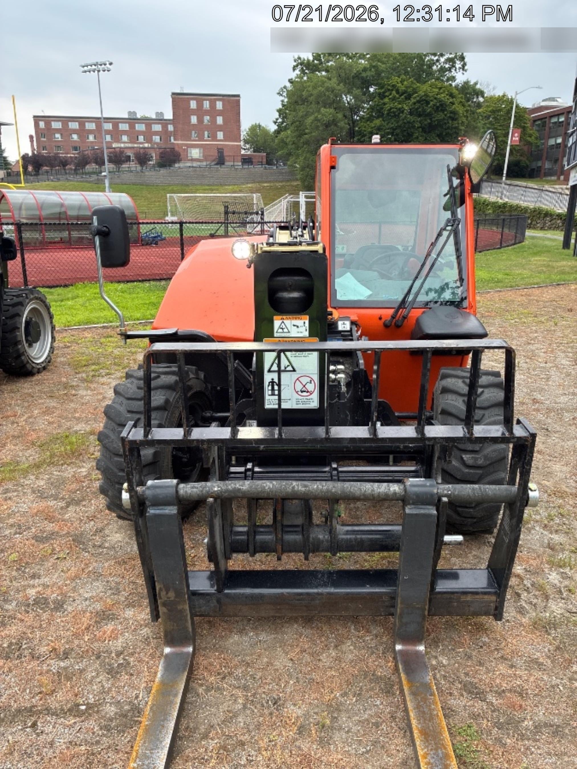 2025 JLG 519