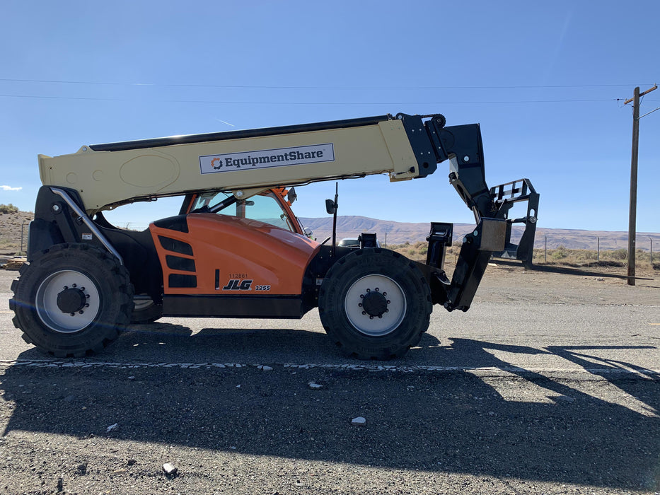 2020 JLG 1255