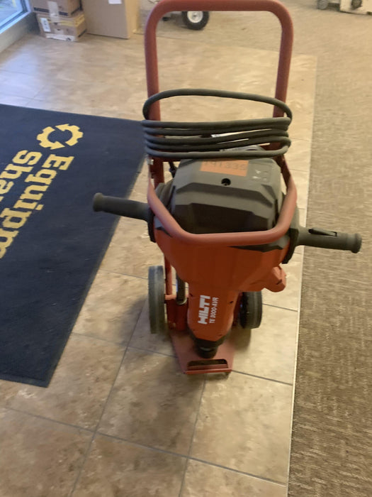 2021 HILTI TE 3000-AVR