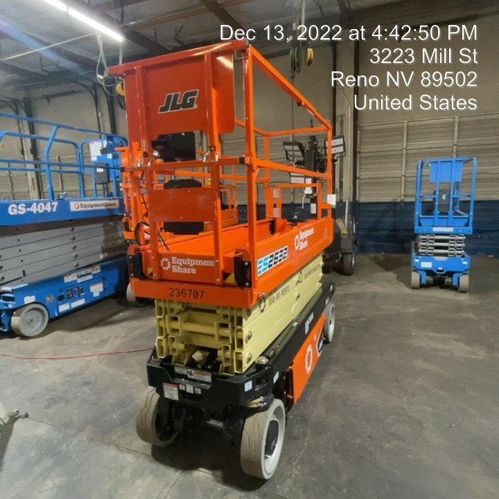 2022 JLG ES2632