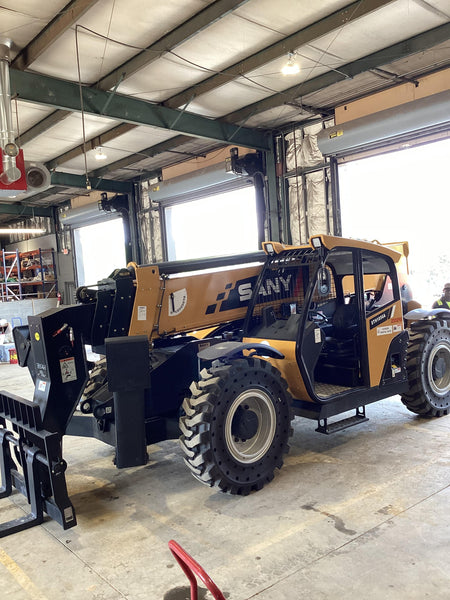 2022 SANY STH1056