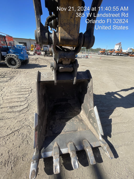 2019 WERK-BRAU 36" Bucket, 15K-19K Excavator - Werk-Brau