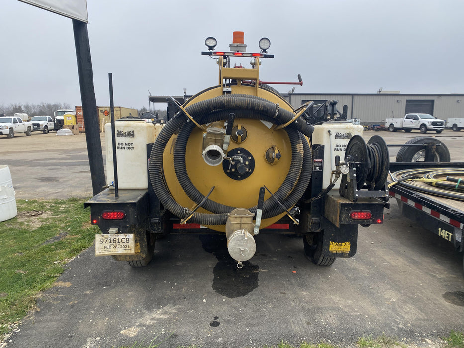 2021 Vac-Tron LP573XDT 500 Gallon Debris Tank w/ Hydraulic Tilt, two (2) 100 Gallon Water Tanks, Low Profile Torsion Axles (12,000 GVWR)