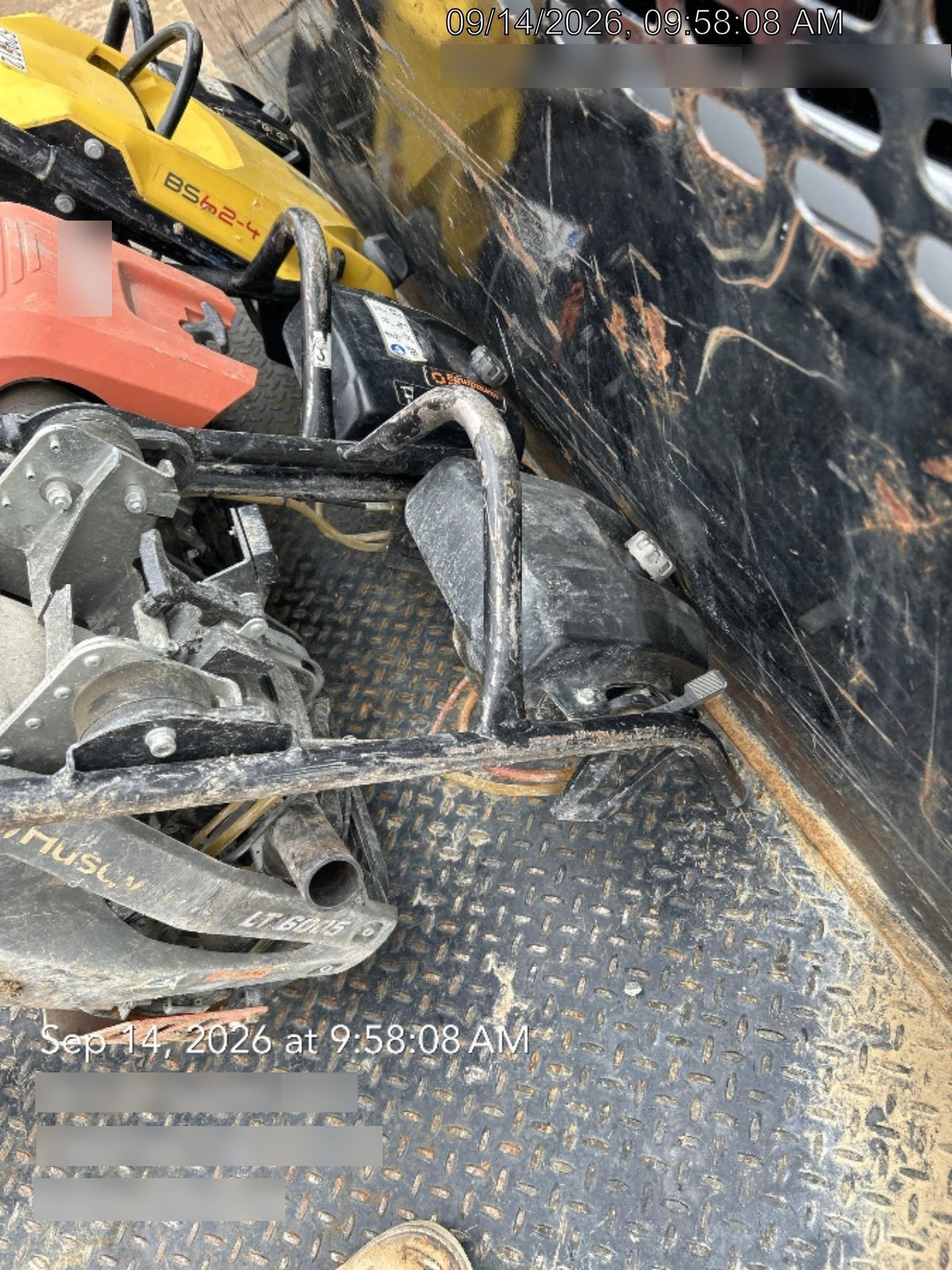 2024 HUSQVARNA LT6005