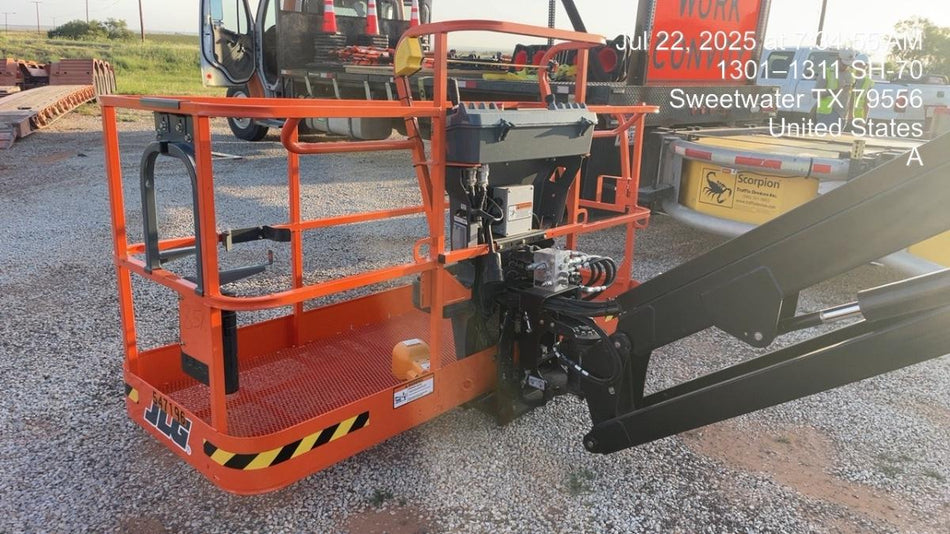 2025 JLG 660SJ