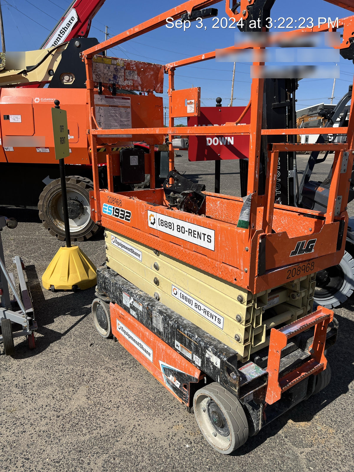 2022 JLG ES1932