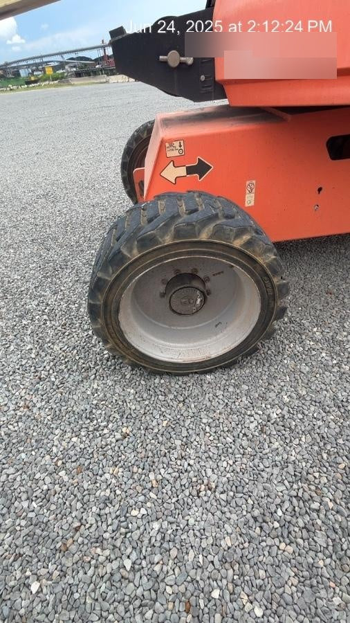 2019 JLG 660SJ
