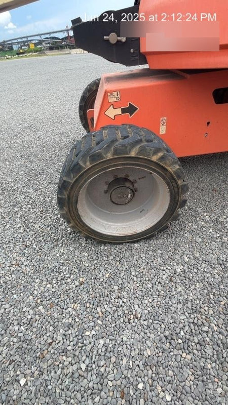2019 JLG 660SJ