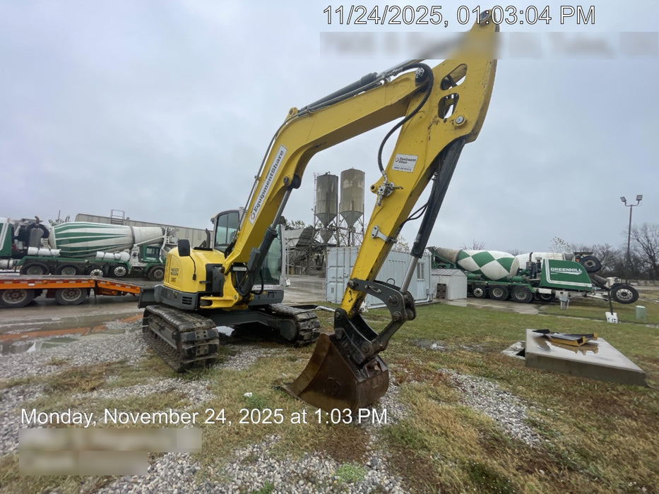 Wacker Neuson ET90 Enclosed Cab, Hybrid Tracks, Long Dipperstick, Bucket