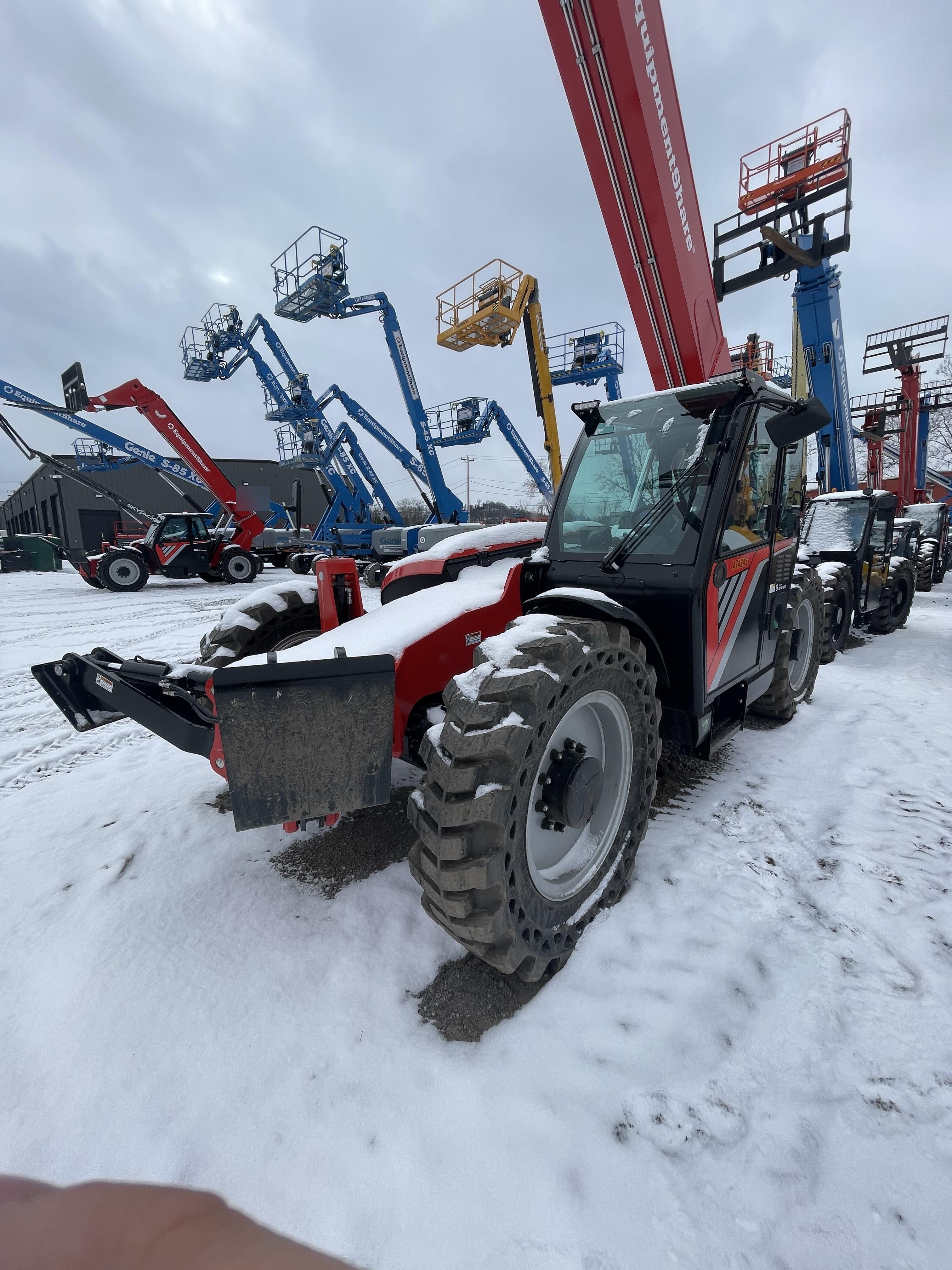 2025 MANITOU MTA1055