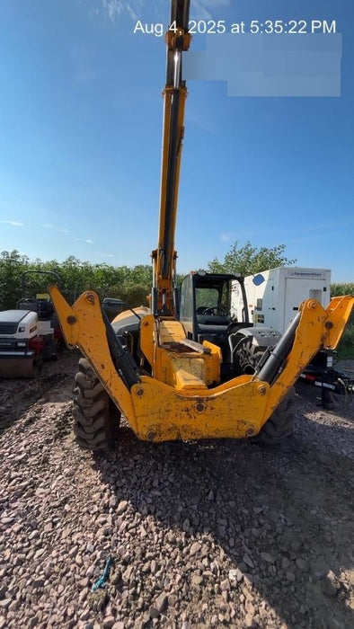 2019 JCB 512-56 Canopy, 109 HP, Solid Tires, STD Worklight, Beacon, Aux Hydraulics, Lifting Eye, Back up Alarm 66" Carriage/60" Forks