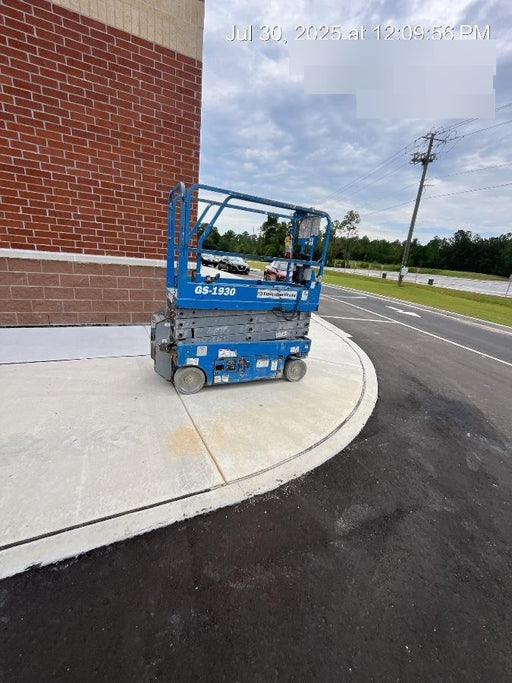 2019 Genie GS-1930 Fixed Rails with Chain Entry