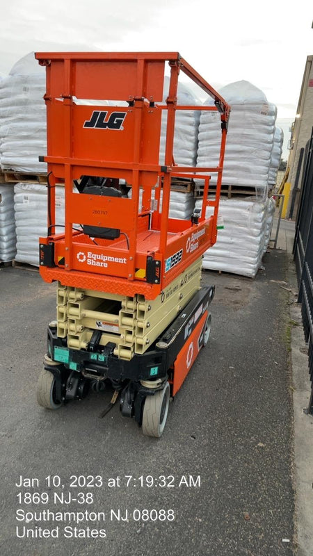 2022 JLG ES1932