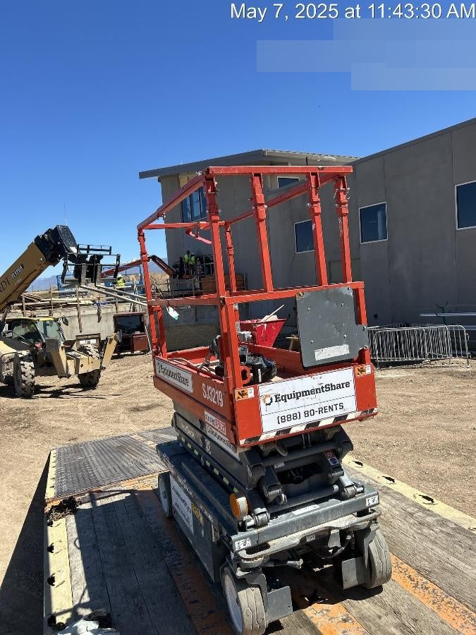 2021 SKYJACK SJ3219