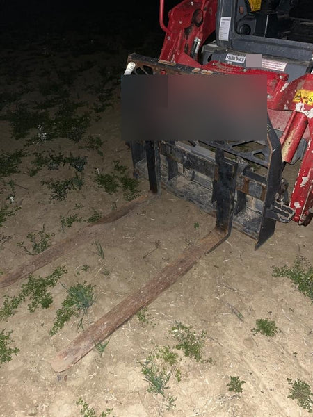 2021 PALADIN 48" Pallet Forks - Paladin