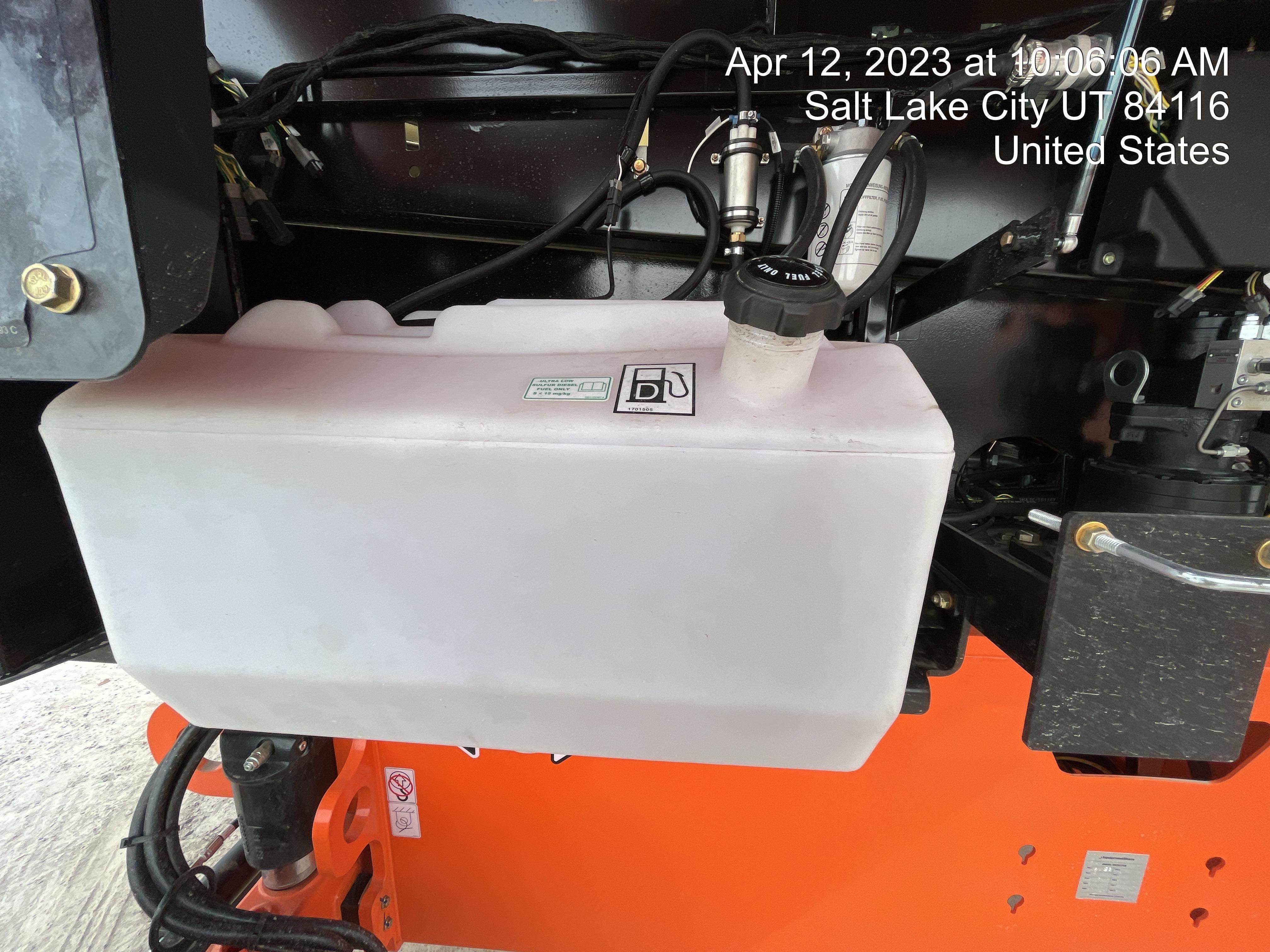 2023 JLG 660SJ