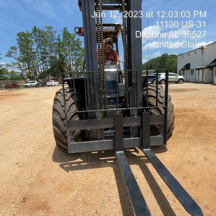 2023 CASE 588H