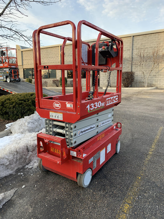 2020 MEC 1330SE Solid NM Tires, Steel Swing out Doors, LCS, Beacon, 900W Invertor