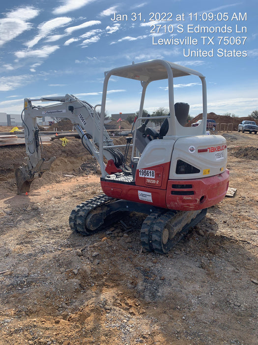 2021 TAKEUCHI TB235-2R