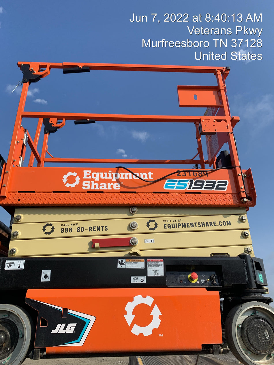 2022 JLG ES1932