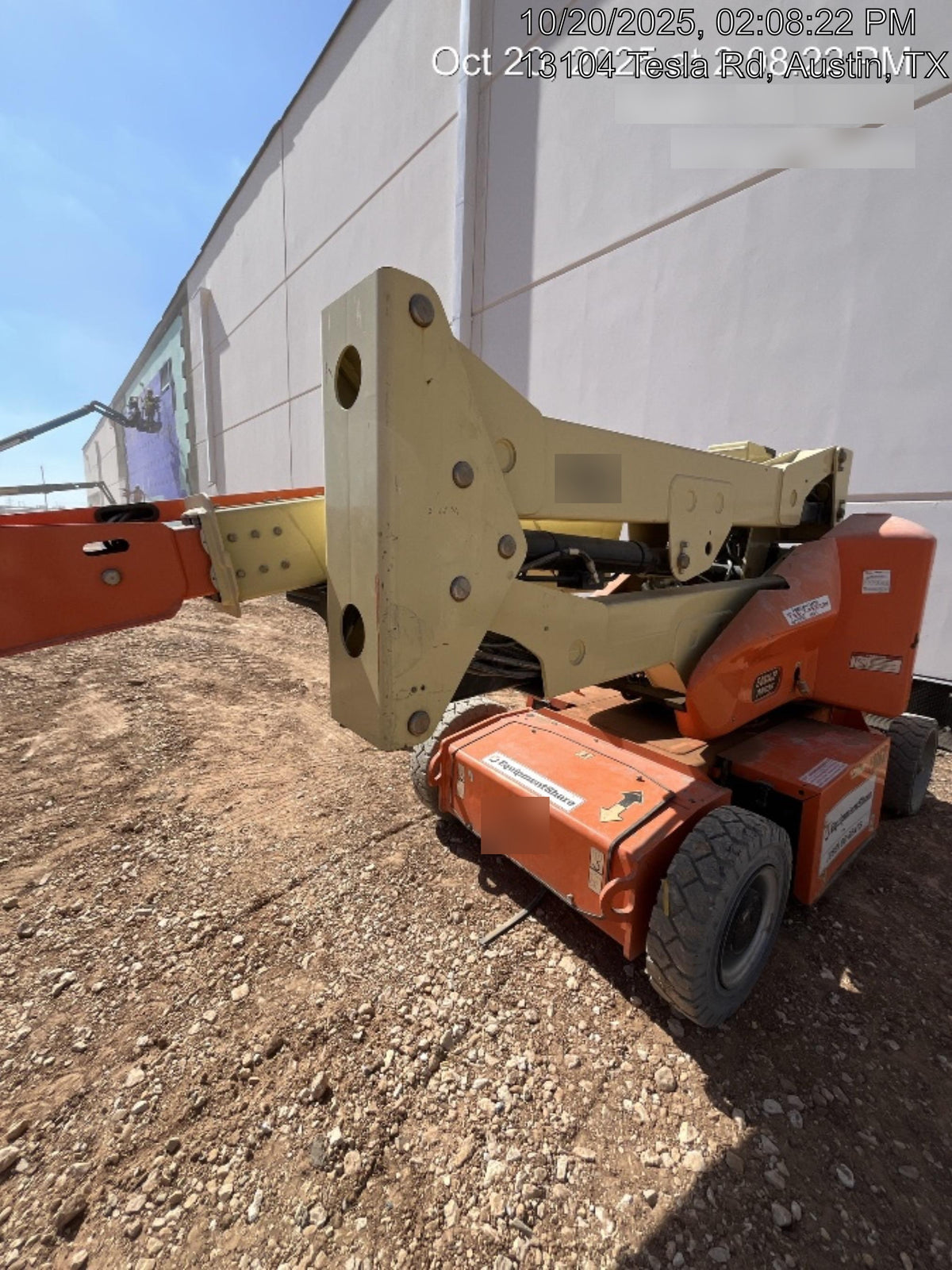 2019 JLG E400AJPN