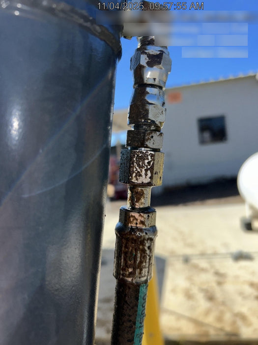 2019 John Deere 310LEP - Extendable Stick 4WD, Canopy, Extendable dipper, ISO Controls, 2 way Auxiliary Hydraulics, 4 in 1 Loader bucket w/ hook, Beacon w/ Buckets: 12”, 18”, and 24