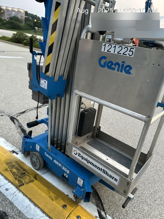 2020 GENIE AWP-30S