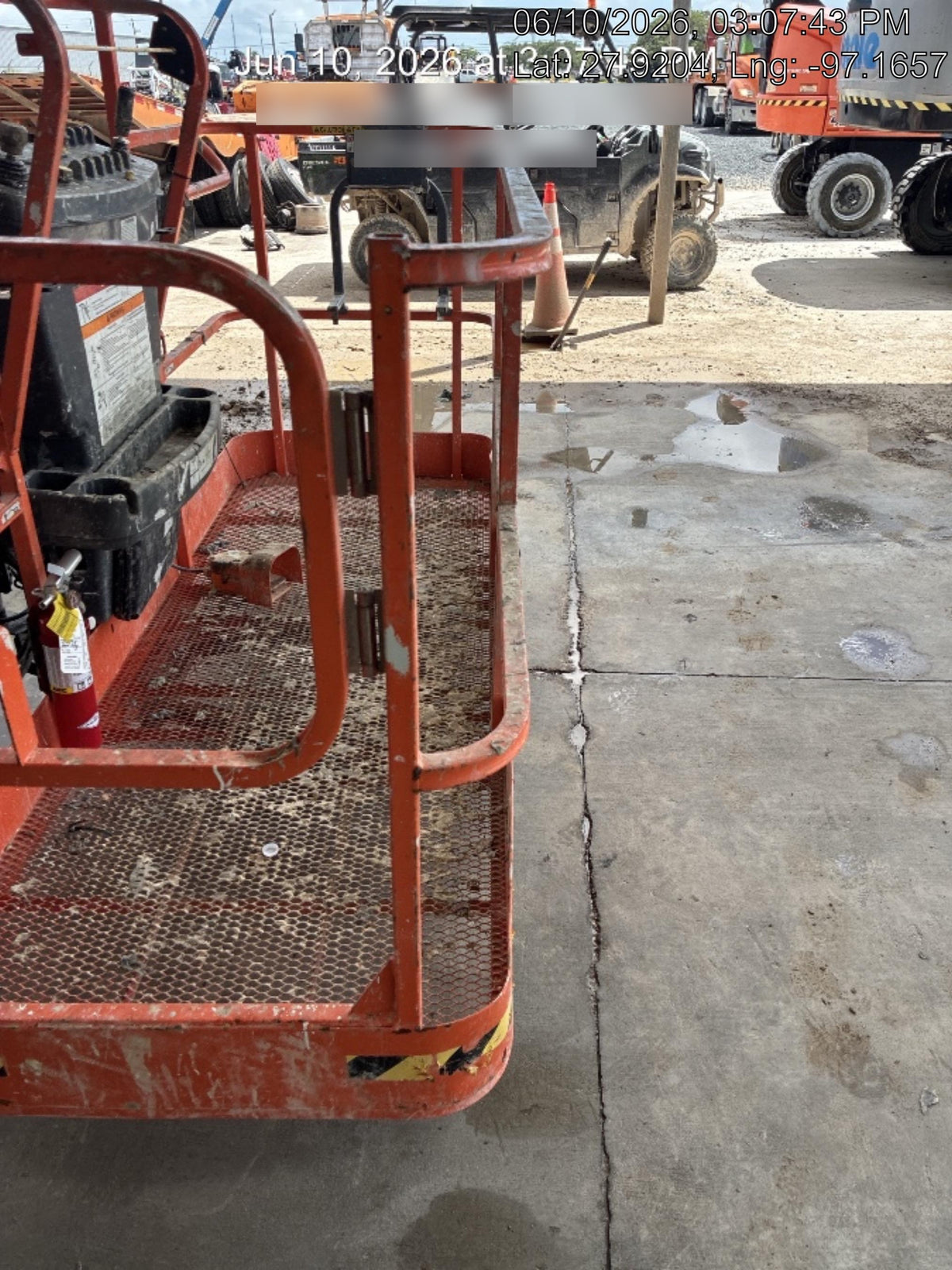 2025 JLG 600AJ