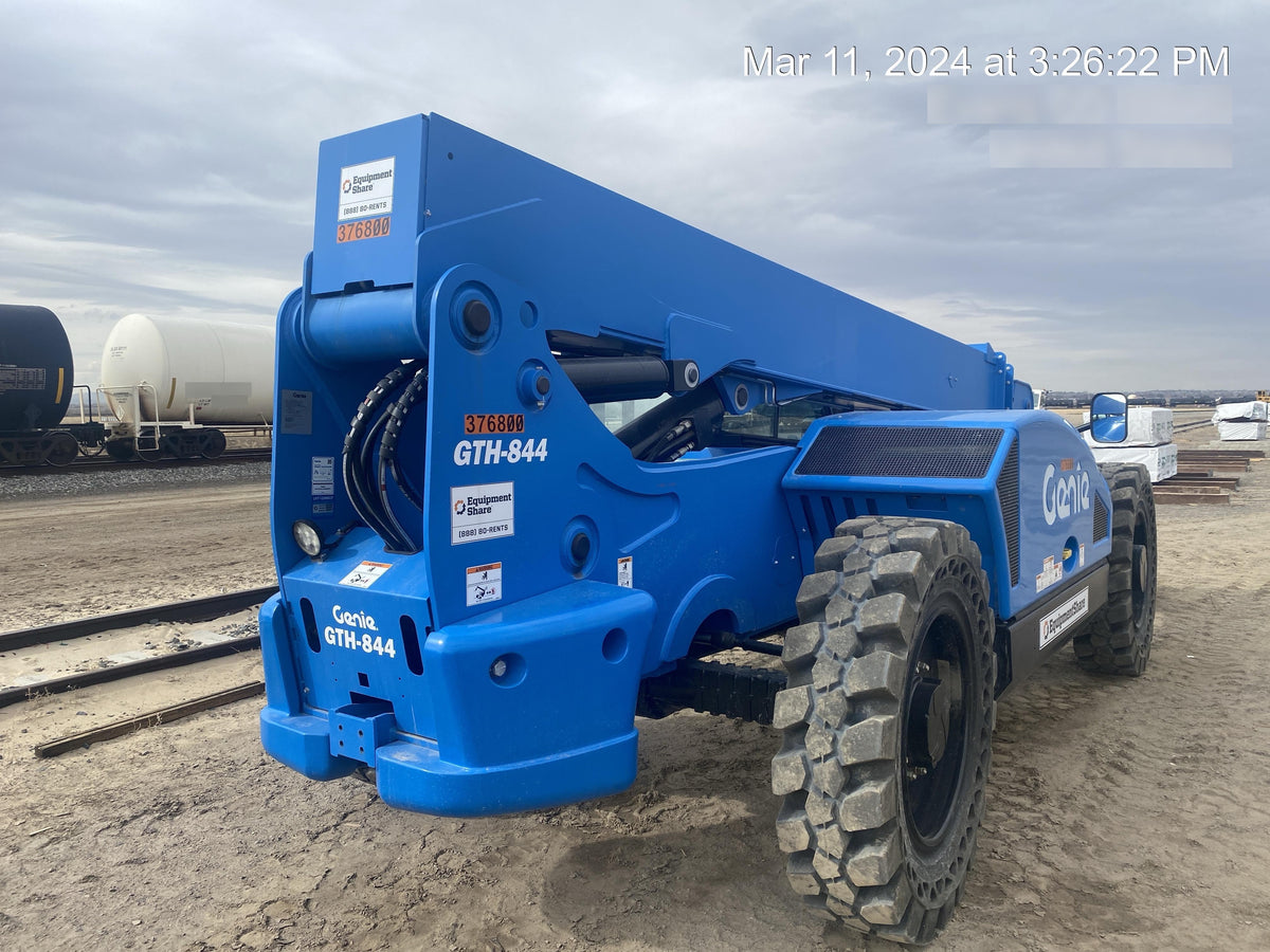 2023 GENIE GTH-844