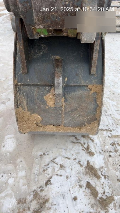 2020 DOOSAN 24" Bucket-Doosan