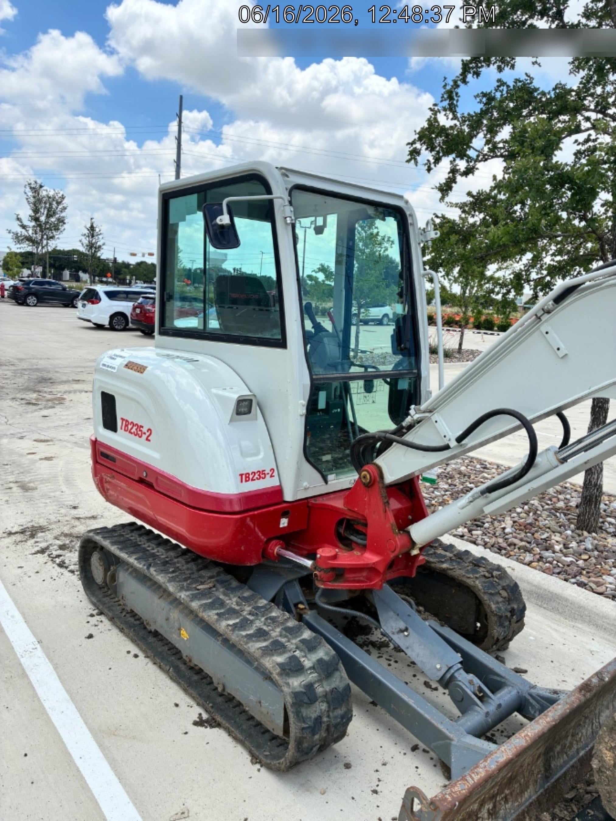2024 TAKEUCHI TB235-2CR