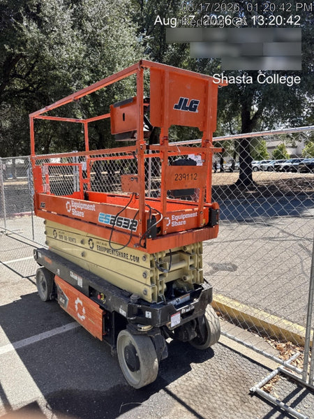 2022 JLG ES2632