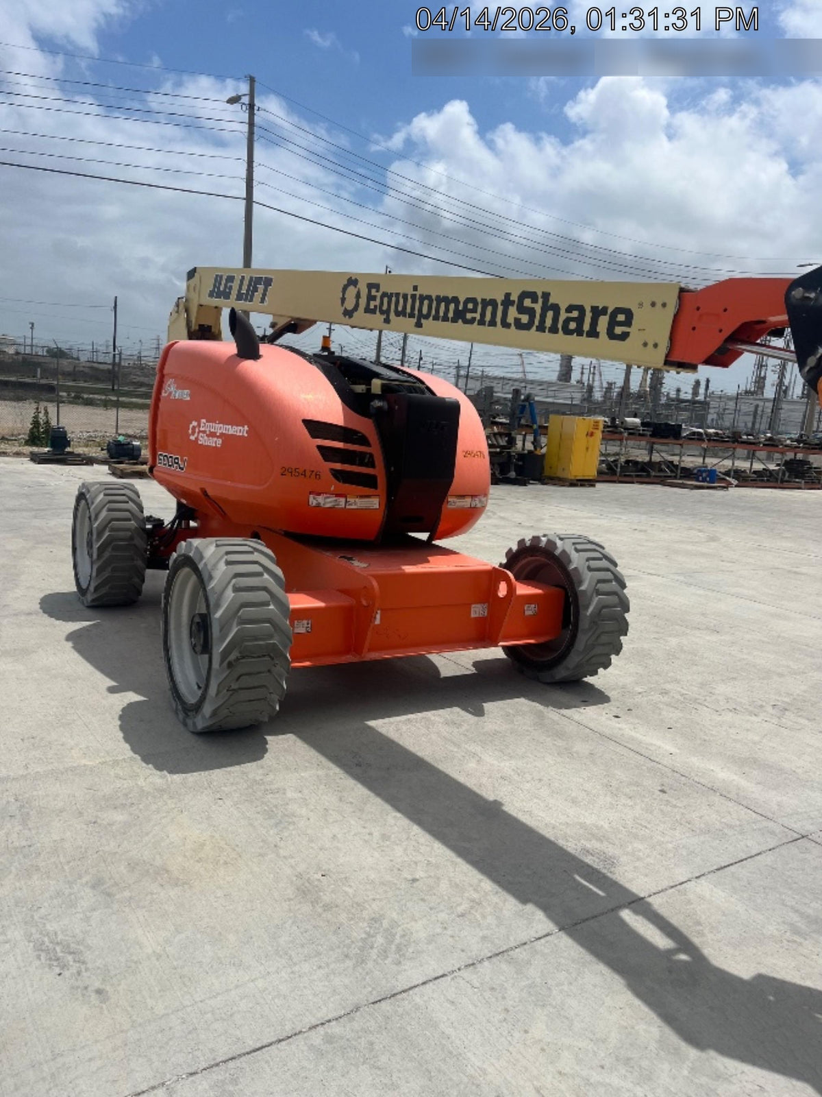 2023 JLG 600AJ
