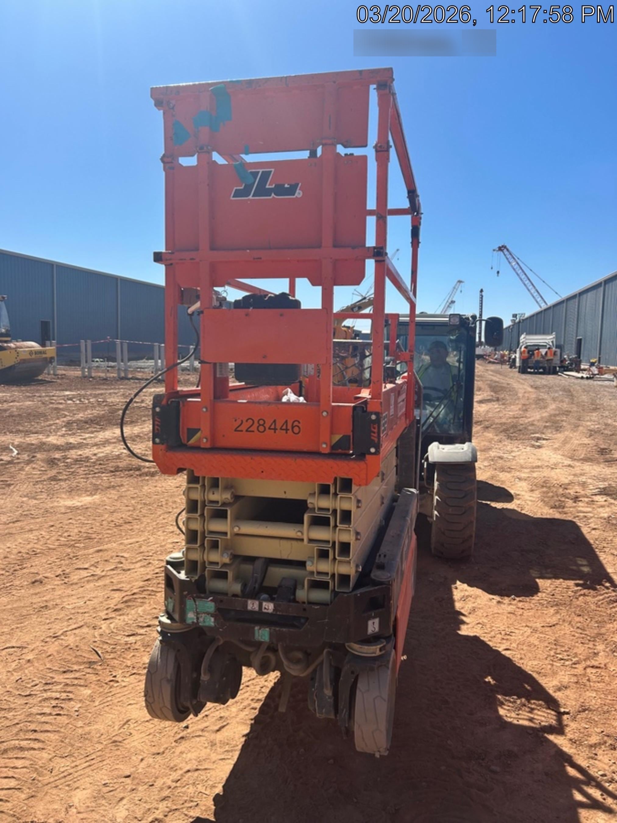 2022 JLG ES1932
